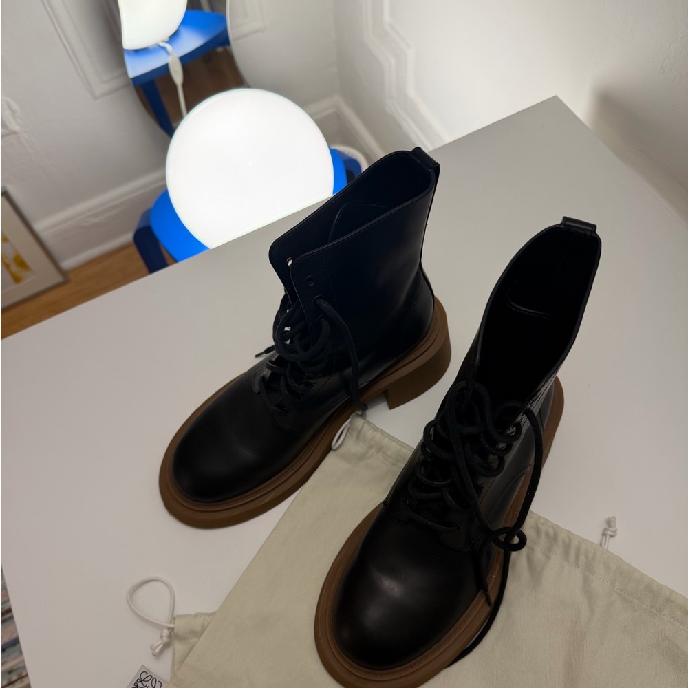 LOEWE, authentic leather lace up heeled combat boots - Picture 6 of 7